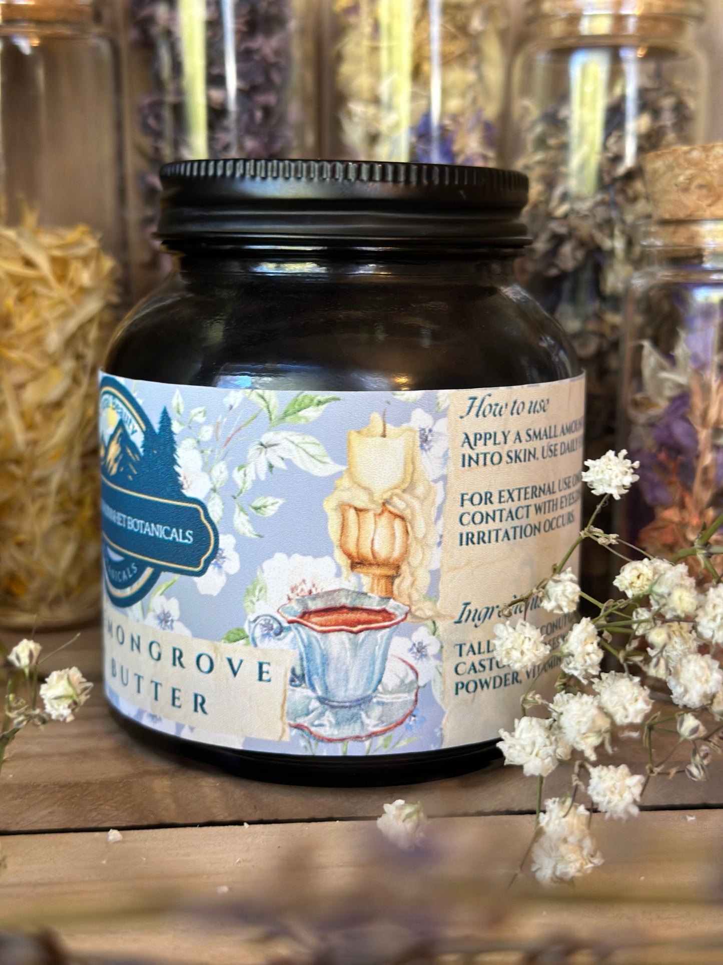 Side label with unique design elements on 8 oz tallow glass jar