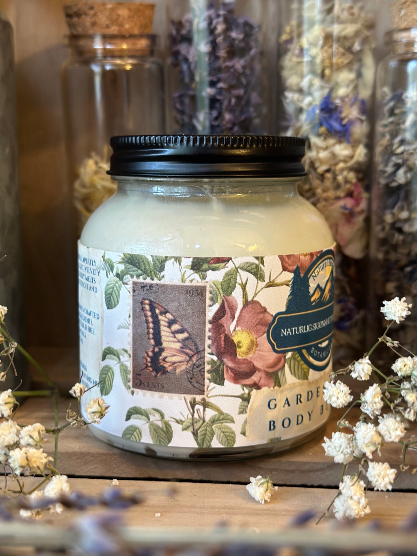 Side label with scent on 8 oz tallow body butter jar